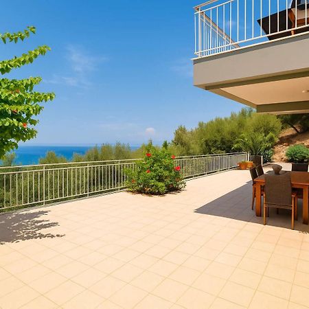Aigli Fully Equipped Getaway - Seaview Lux Retreat Villa Kalamata Exterior photo