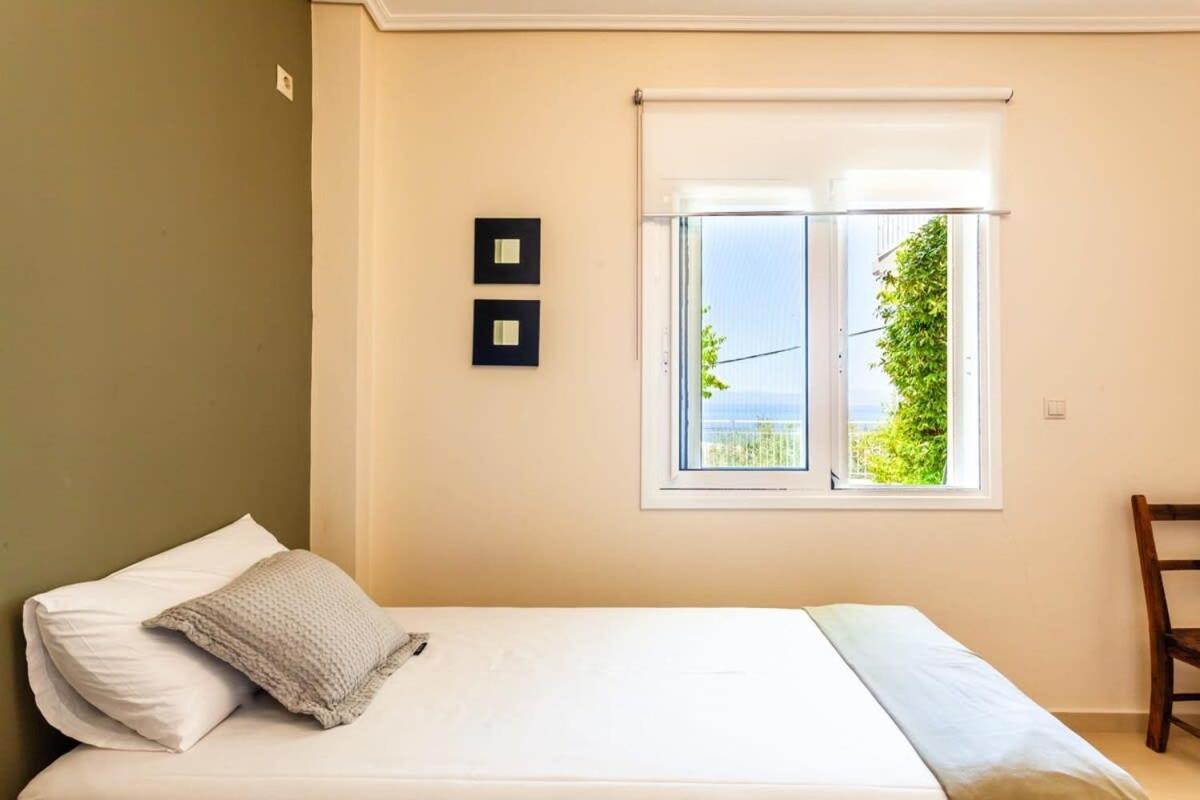 Aigli Fully Equipped Getaway - Seaview Lux Retreat Villa Kalamata Exterior photo