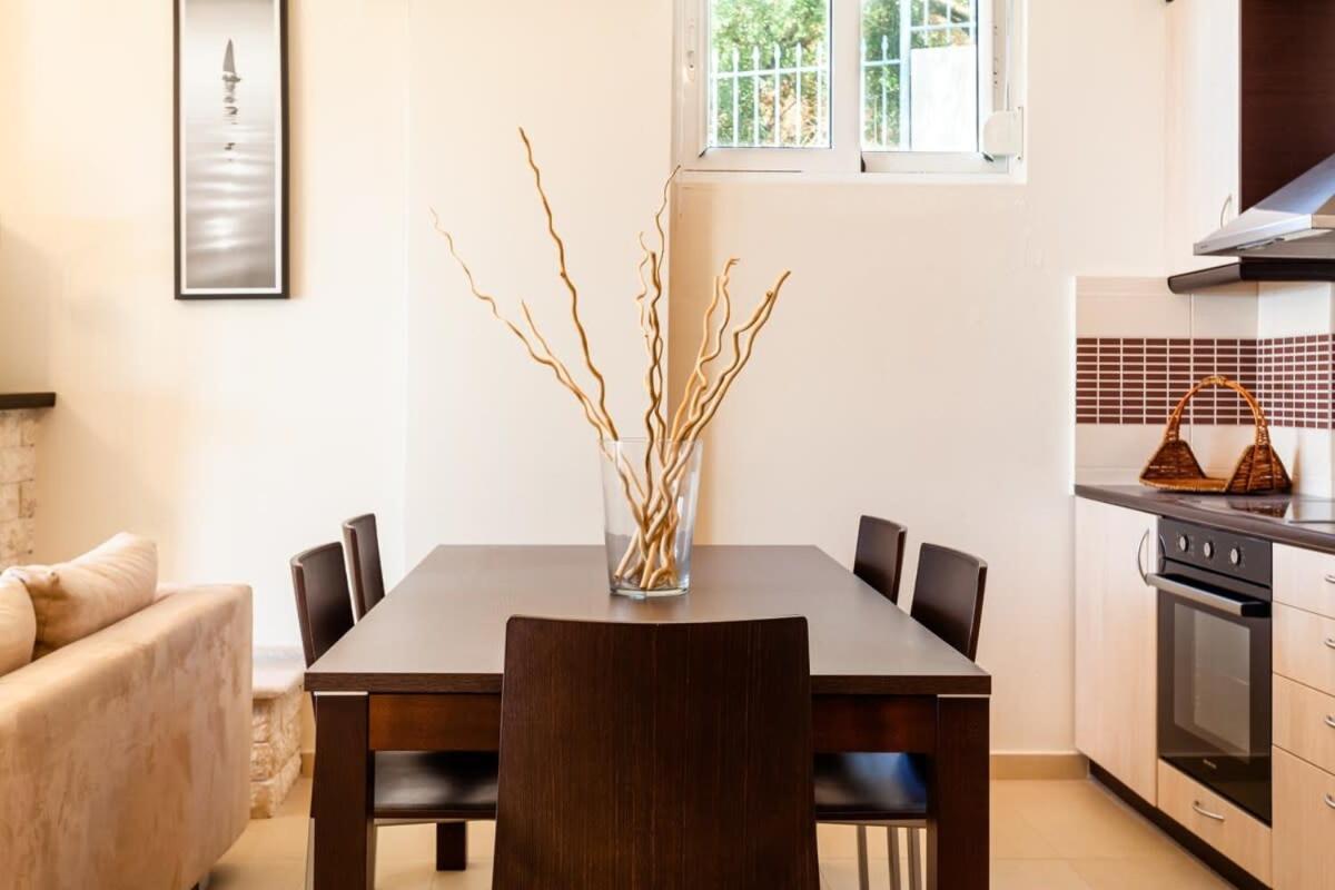 Aigli Fully Equipped Getaway - Seaview Lux Retreat Villa Kalamata Exterior photo
